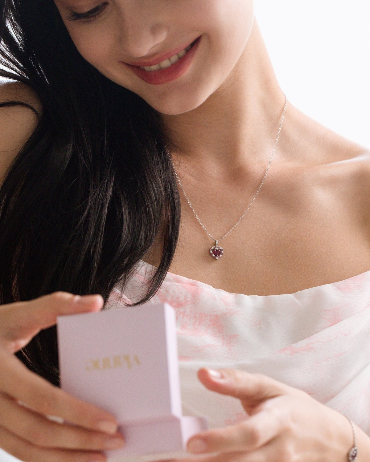 Vianne Red Heart Rhodolite Garnet Jewellery Set in Sterling Silver