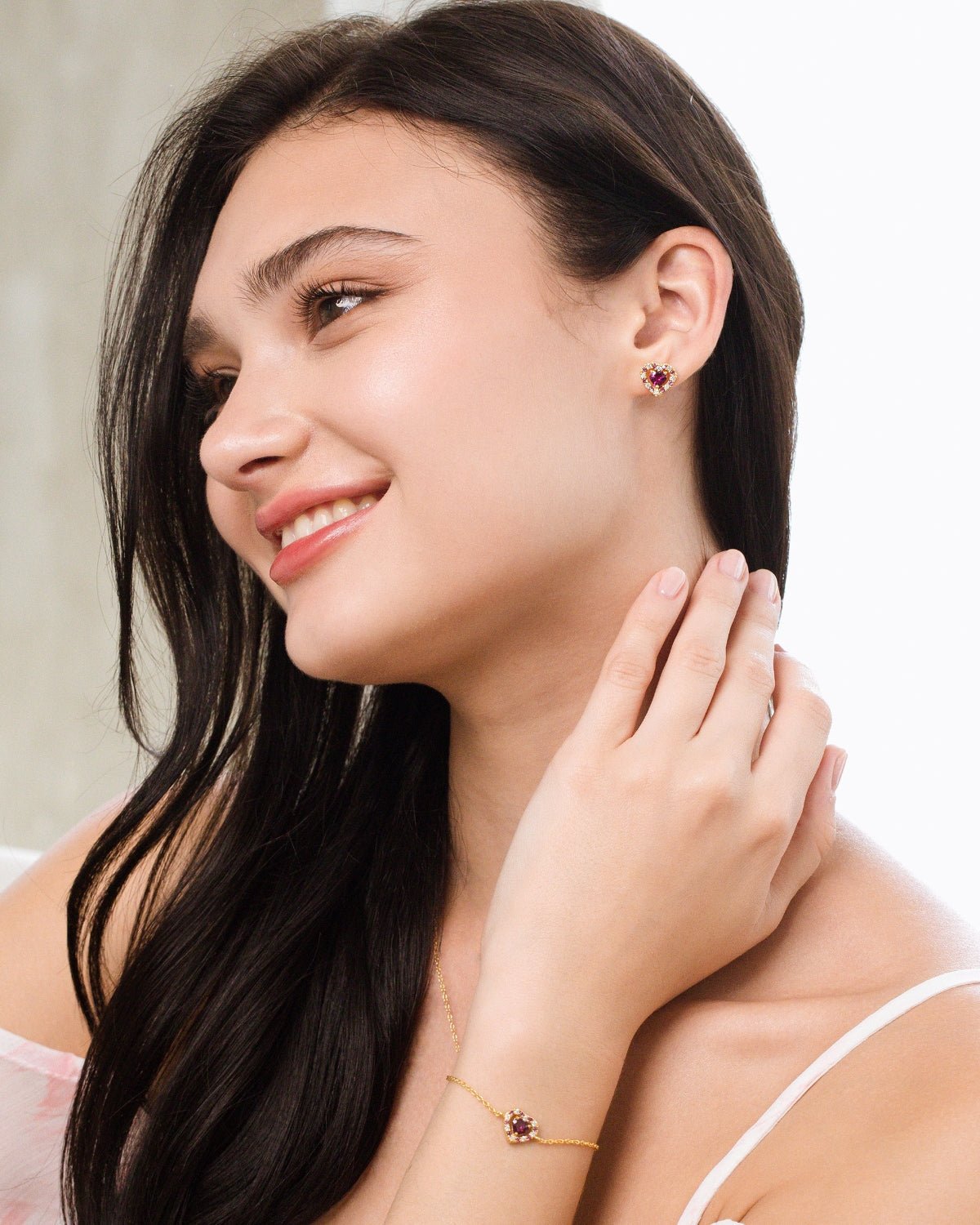 Vianne Red Heart Rhodolite Garnet Bracelet in 18k Gold Vermeil