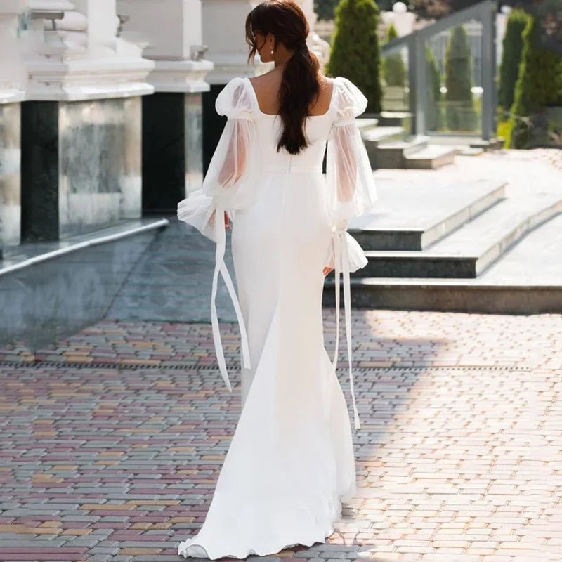 Full-length back view of bride wearing Modern Square Collar Wedding Dress with Full Puff Sleeves