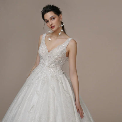 Luxury Crystal V-Neck Wedding Dress