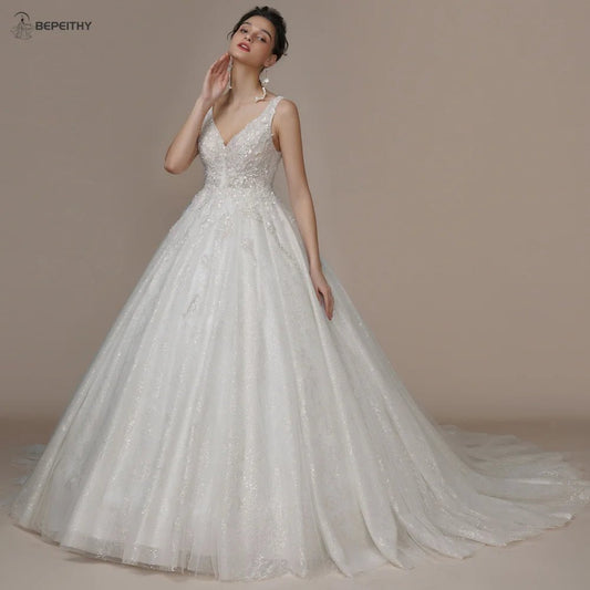 Luxury Crystal V-Neck Wedding Dress